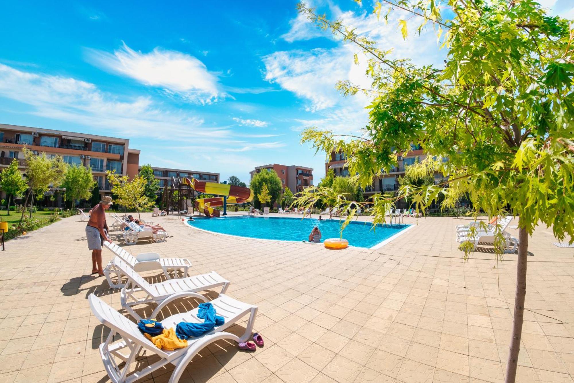 Holiday Garden Resort Sunny Beach Exterior foto