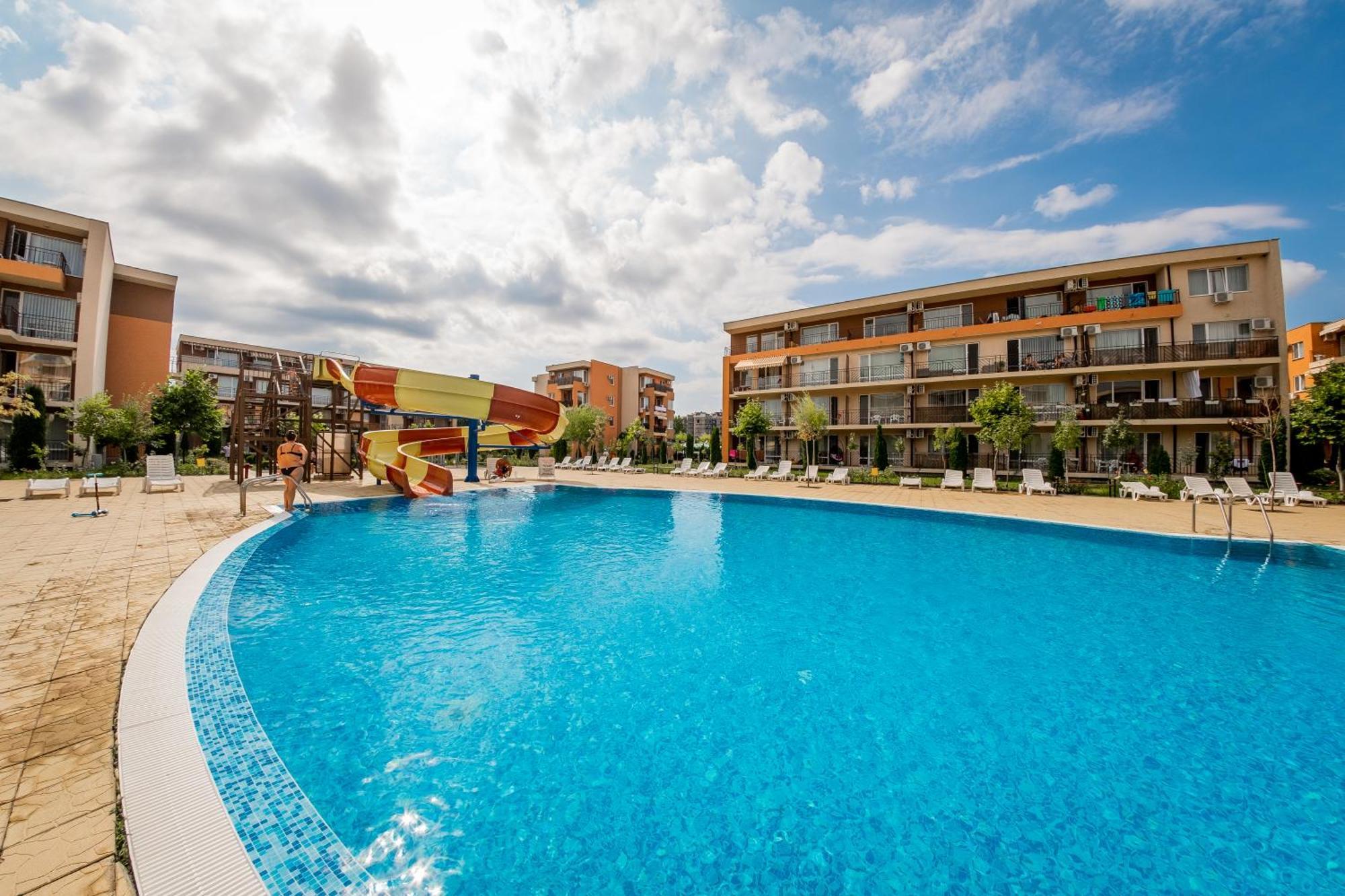 Holiday Garden Resort Sunny Beach Exterior foto
