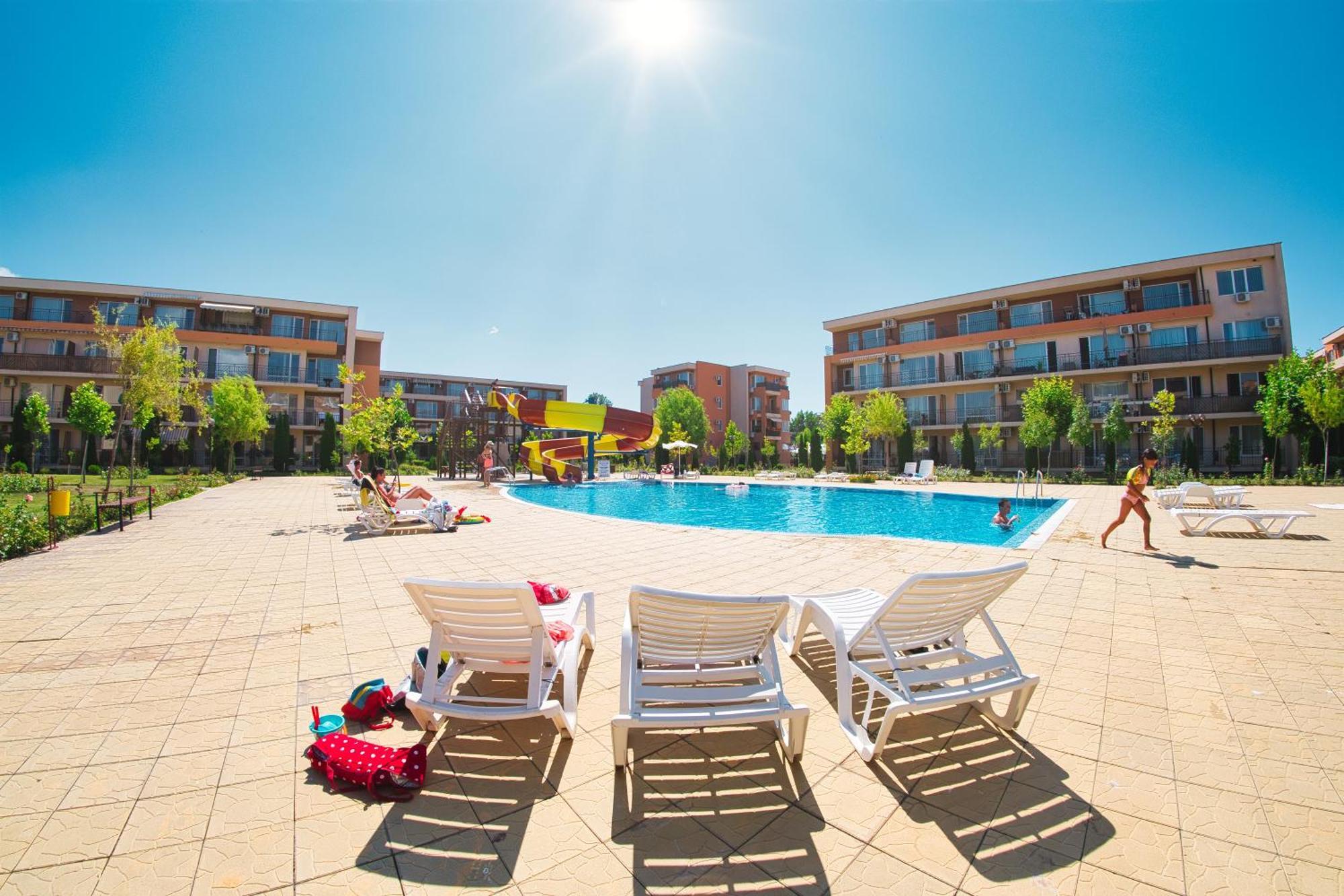 Holiday Garden Resort Sunny Beach Exterior foto